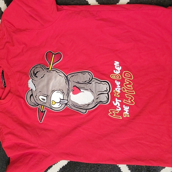 Designer tee - Picture 3 of 3